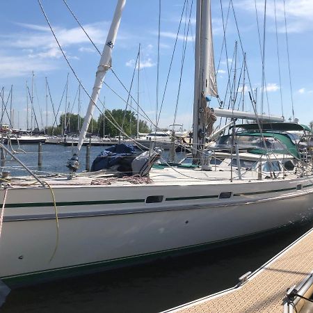 Stay Only Or Sailaway With Friends And Family Have More Fun Medemblik Ngoại thất bức ảnh